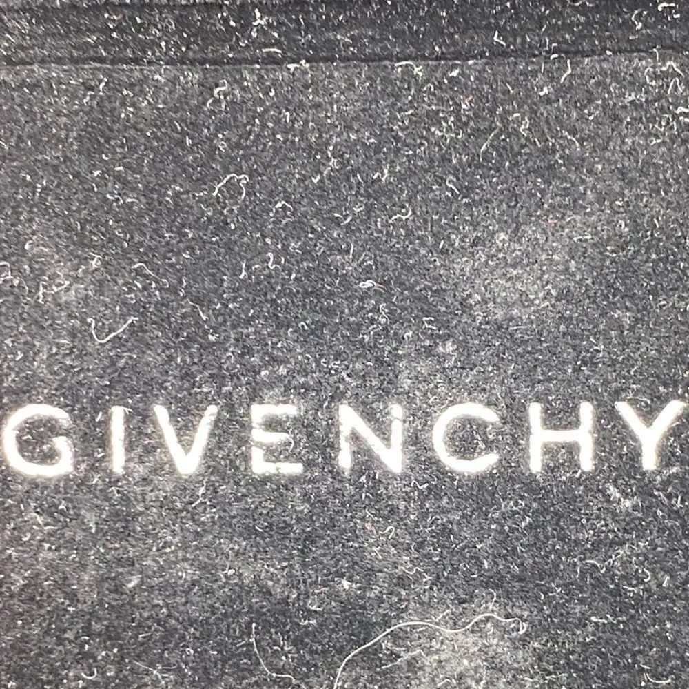 Givenchy fold over close rectangular eyeglass case preowned